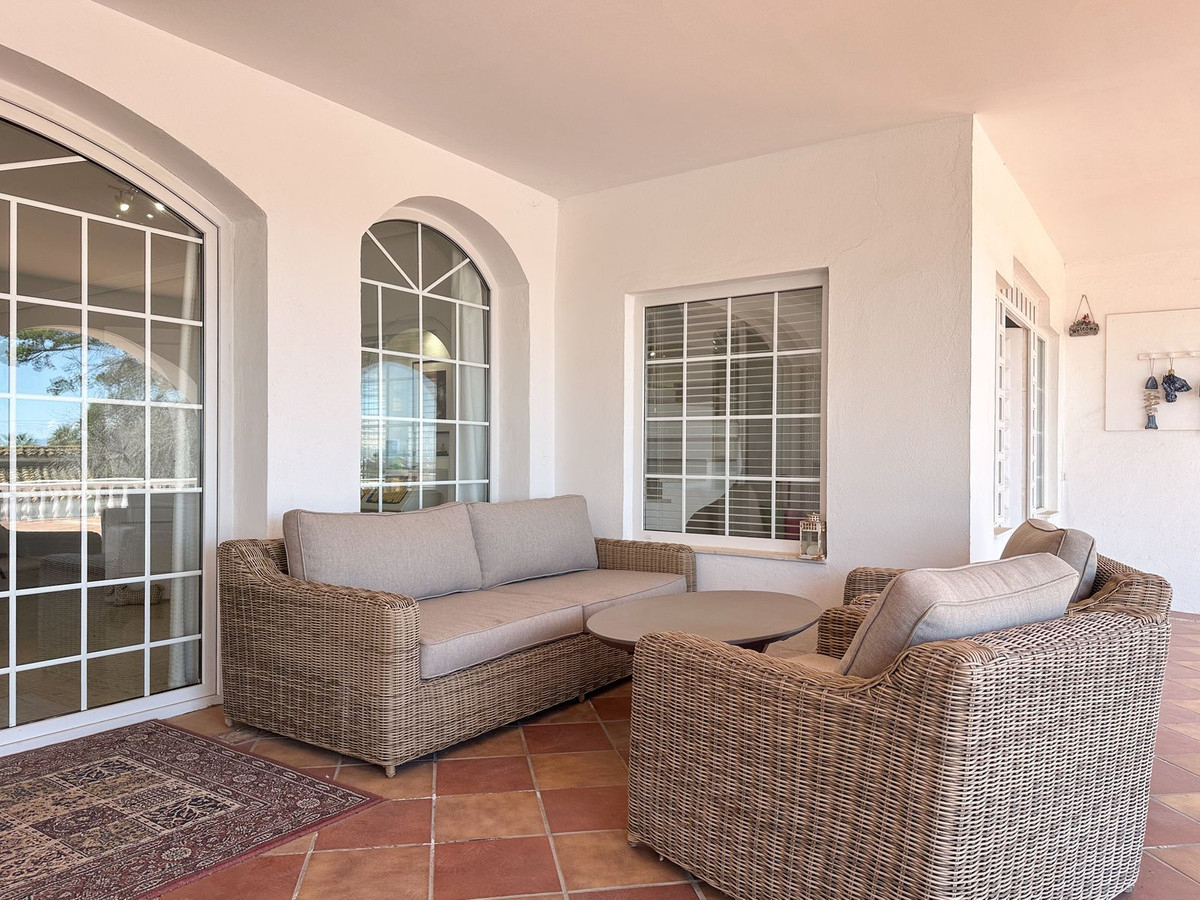 eb4ae54b3b411bce25bb1f8caf7af539 - 11