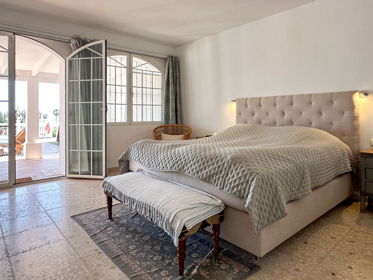 eb4ae54b3b411bce25bb1f8caf7af539 - 17