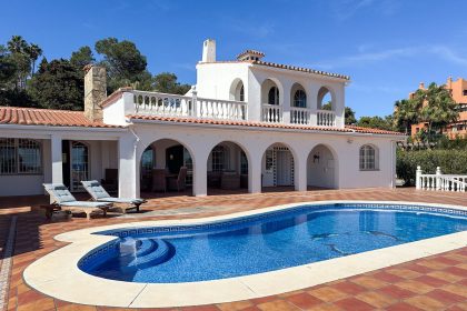 eb4ae54b3b411bce25bb1f8caf7af539 - 2