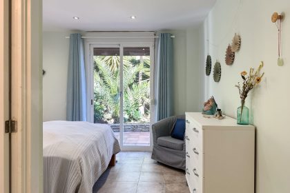 eb4ae54b3b411bce25bb1f8caf7af539 - 22