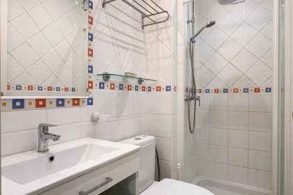 eb4ae54b3b411bce25bb1f8caf7af539 - 25