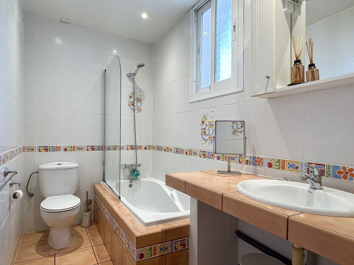 eb4ae54b3b411bce25bb1f8caf7af539 - 28