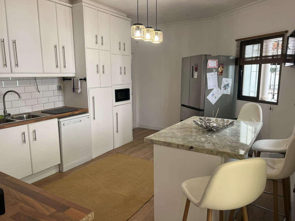 eb5c26e74a969dad3f5ae7c89f8ed185 - 11