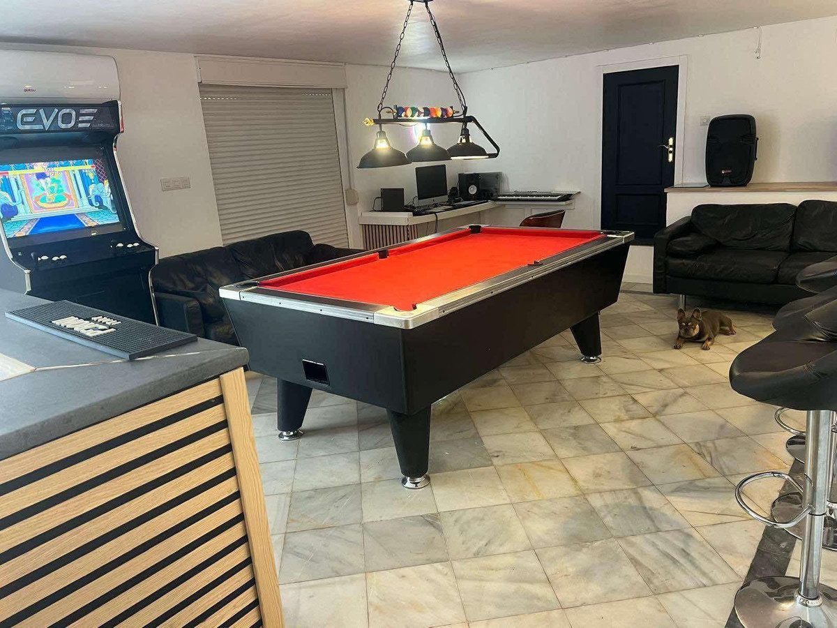 eb5c26e74a969dad3f5ae7c89f8ed185 - 23