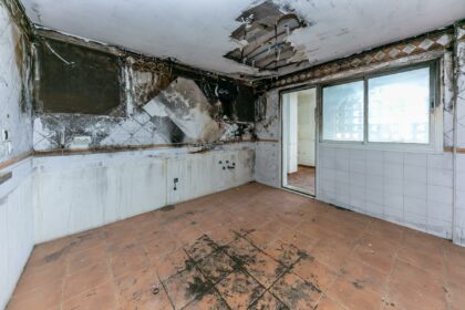 ec2eeef6bdcd79cba287c1783d0f9de3 - 11