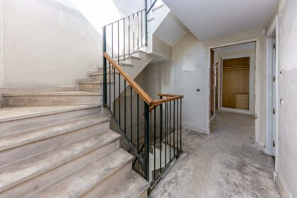 ec2eeef6bdcd79cba287c1783d0f9de3 - 30