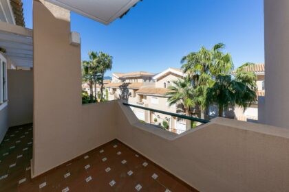 ec2eeef6bdcd79cba287c1783d0f9de3 - 62