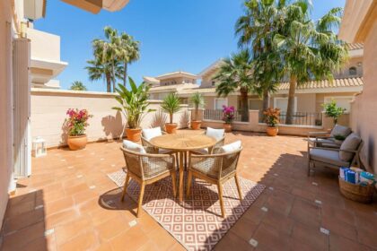 ec2eeef6bdcd79cba287c1783d0f9de3 - 2