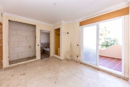 ec2eeef6bdcd79cba287c1783d0f9de3 - 22