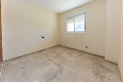 ec2eeef6bdcd79cba287c1783d0f9de3 - 24