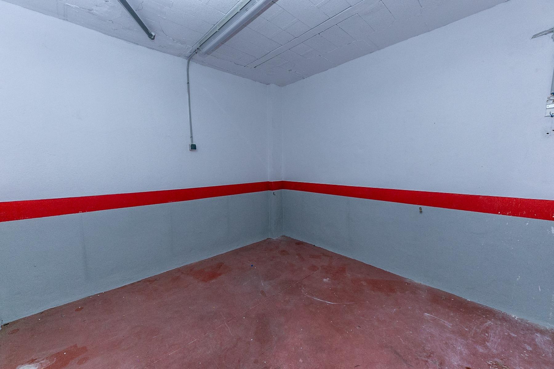 ec2eeef6bdcd79cba287c1783d0f9de3 - 37