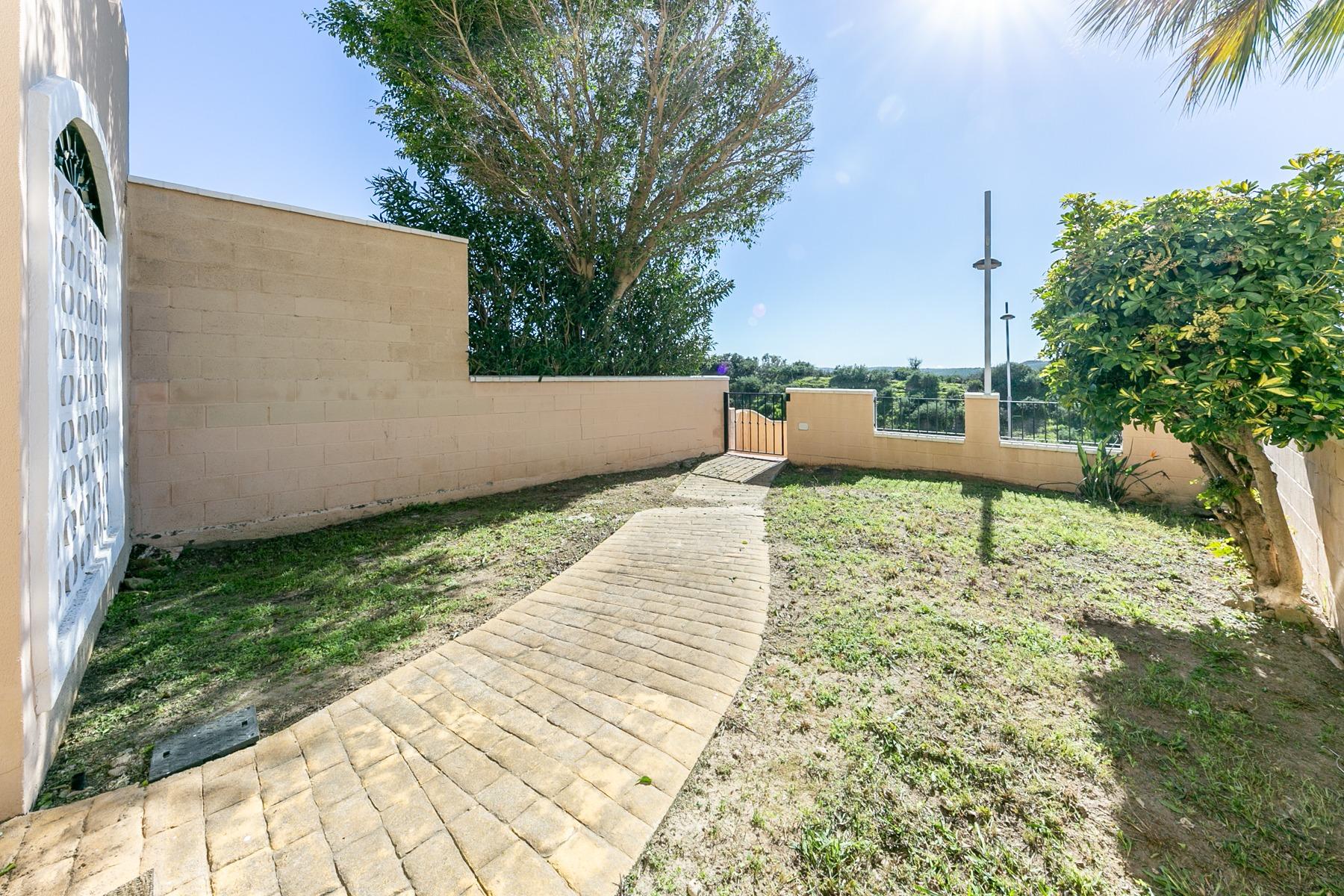 ec2eeef6bdcd79cba287c1783d0f9de3 - 42