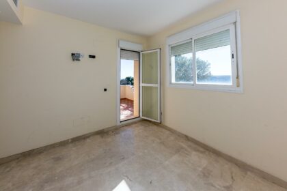 ec2eeef6bdcd79cba287c1783d0f9de3 - 56