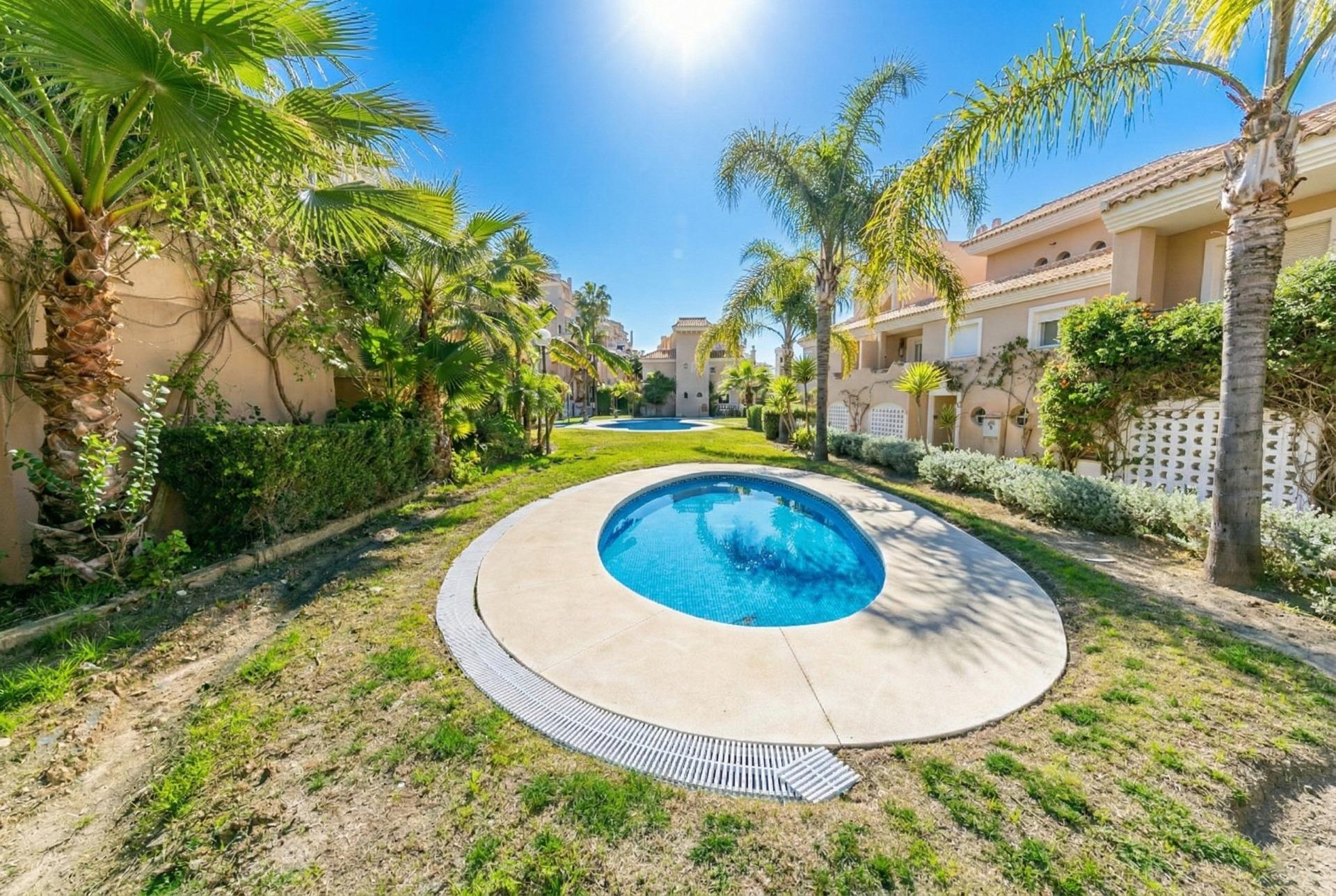 ec2eeef6bdcd79cba287c1783d0f9de3 - 7