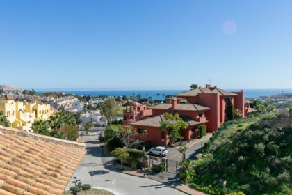 ec2eeef6bdcd79cba287c1783d0f9de3 - 71