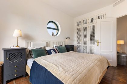 eced8ad4c063dddd6c5400a43c64409f - 14