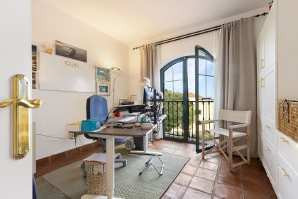 eced8ad4c063dddd6c5400a43c64409f - 15