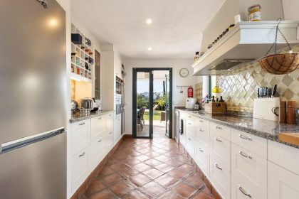 eced8ad4c063dddd6c5400a43c64409f - 16