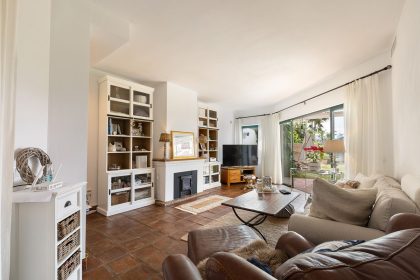 eced8ad4c063dddd6c5400a43c64409f - 19