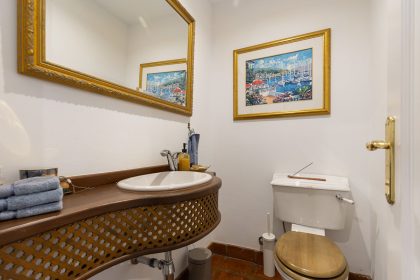 eced8ad4c063dddd6c5400a43c64409f - 22