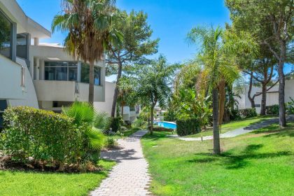 ed167ebbe1881fc6100a21bd83f1d637 - 19