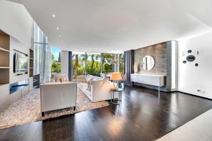 ed167ebbe1881fc6100a21bd83f1d637 - 2