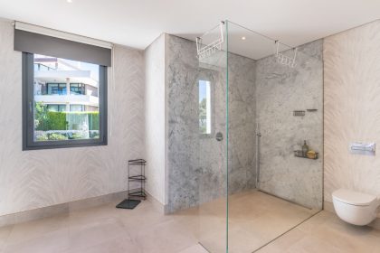 ed50e879cd6d52cf92bc3c22678b9e72 - 11