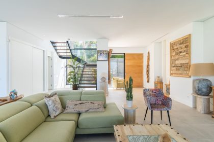 ed50e879cd6d52cf92bc3c22678b9e72 - 17