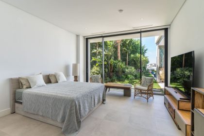 ed50e879cd6d52cf92bc3c22678b9e72 - 29