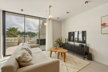 ee09f875b50fdd1f04ca0abe48c82080 - 13