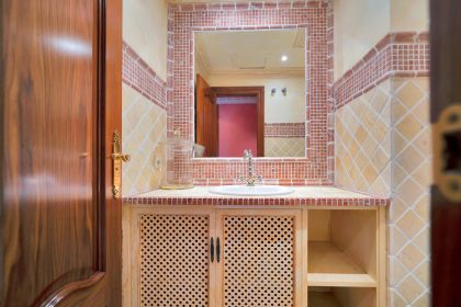 ee50b4f8b44edc2e4f4fe828351776e6 - 12