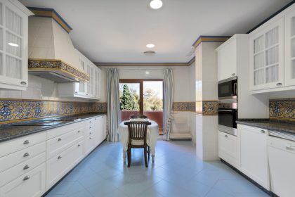 ee50b4f8b44edc2e4f4fe828351776e6 - 20