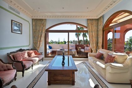 ee50b4f8b44edc2e4f4fe828351776e6 - 28