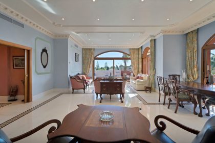 ee50b4f8b44edc2e4f4fe828351776e6 - 31