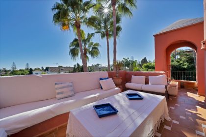 ee50b4f8b44edc2e4f4fe828351776e6 - 40