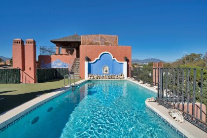 ee50b4f8b44edc2e4f4fe828351776e6 - 42