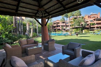 ee50b4f8b44edc2e4f4fe828351776e6 - 53