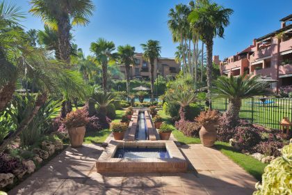 ee50b4f8b44edc2e4f4fe828351776e6 - 54