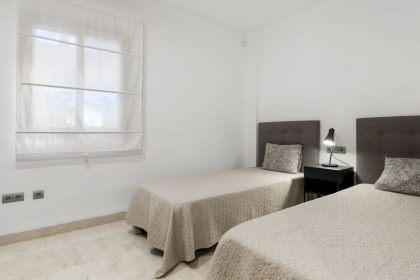 eed6c72a7672f2077b0531d2913d77c5 - 14