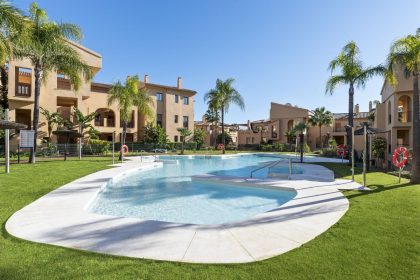 eed6c72a7672f2077b0531d2913d77c5 - 24