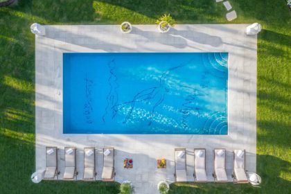 ef10ec0b7eb7a52a10f0e6f668d9201c - 10