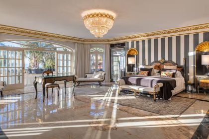 ef10ec0b7eb7a52a10f0e6f668d9201c - 19