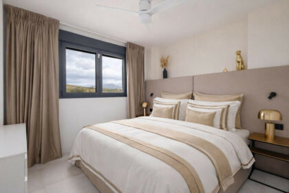 ef7ea448e775cf6546a354796faacf9b - 12