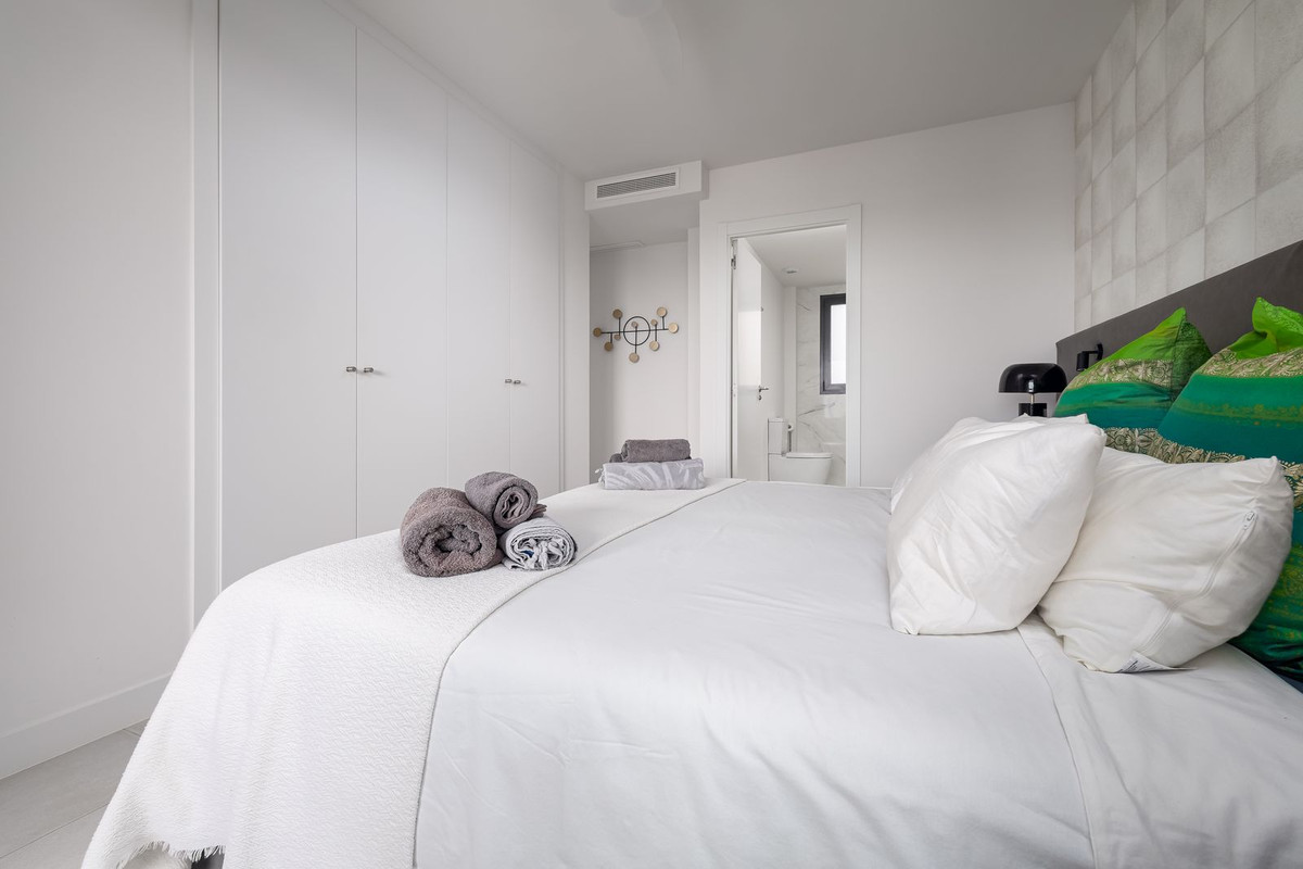 ef7ea448e775cf6546a354796faacf9b - 13