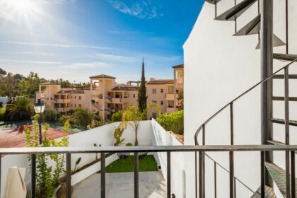 ef8bb1602cb8e62d6d70ad424139b3b4 - 8