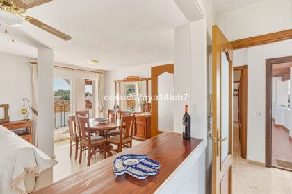 efb51bffb449270a4fcf899b083acba6 - 12