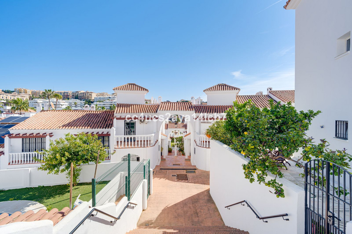 efb51bffb449270a4fcf899b083acba6 - 26