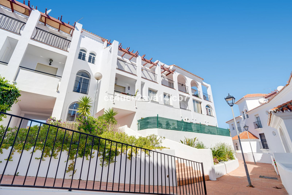 efb51bffb449270a4fcf899b083acba6 - 27