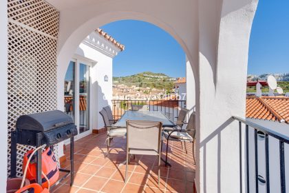 efb51bffb449270a4fcf899b083acba6 - 3