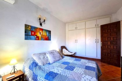 efc27ce69986993282d540d9c722c3ec - 10